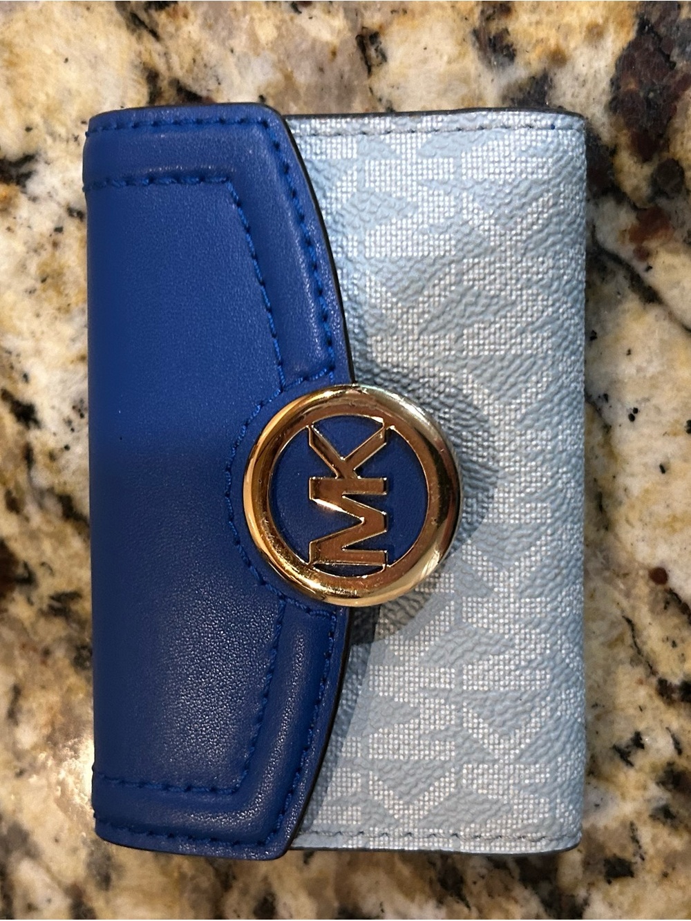 Michael Kors Greenwich Small Ombré Signature Logo Trifold Wallet